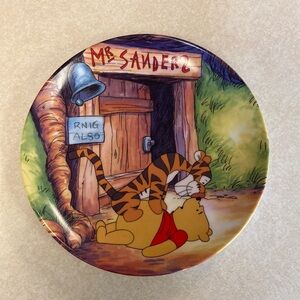 “Hello Pooh” plate